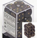 Chessex: Opaque 16Mm D6 Black/Gold Dice Block